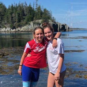 Meet your Posher, Laurie